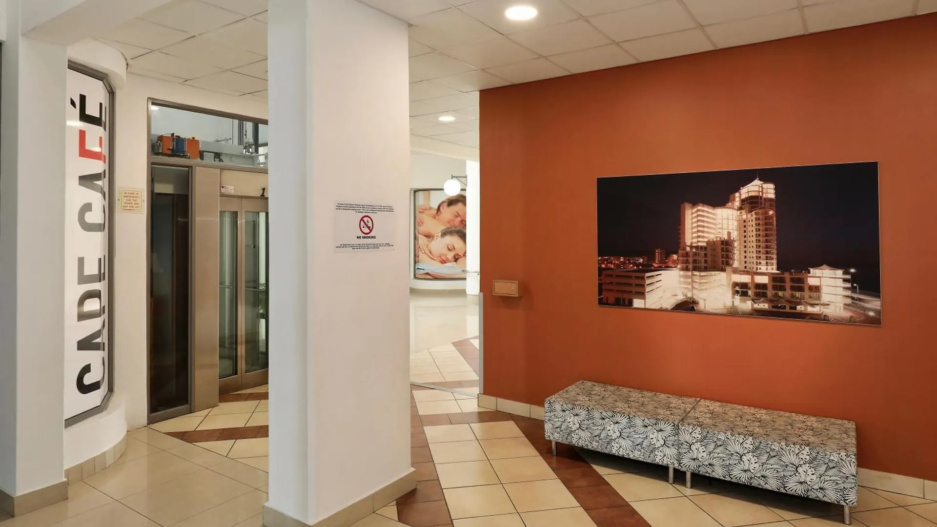 Hibernian Towers 1305, Luxury Sea-Front Apartment Strand